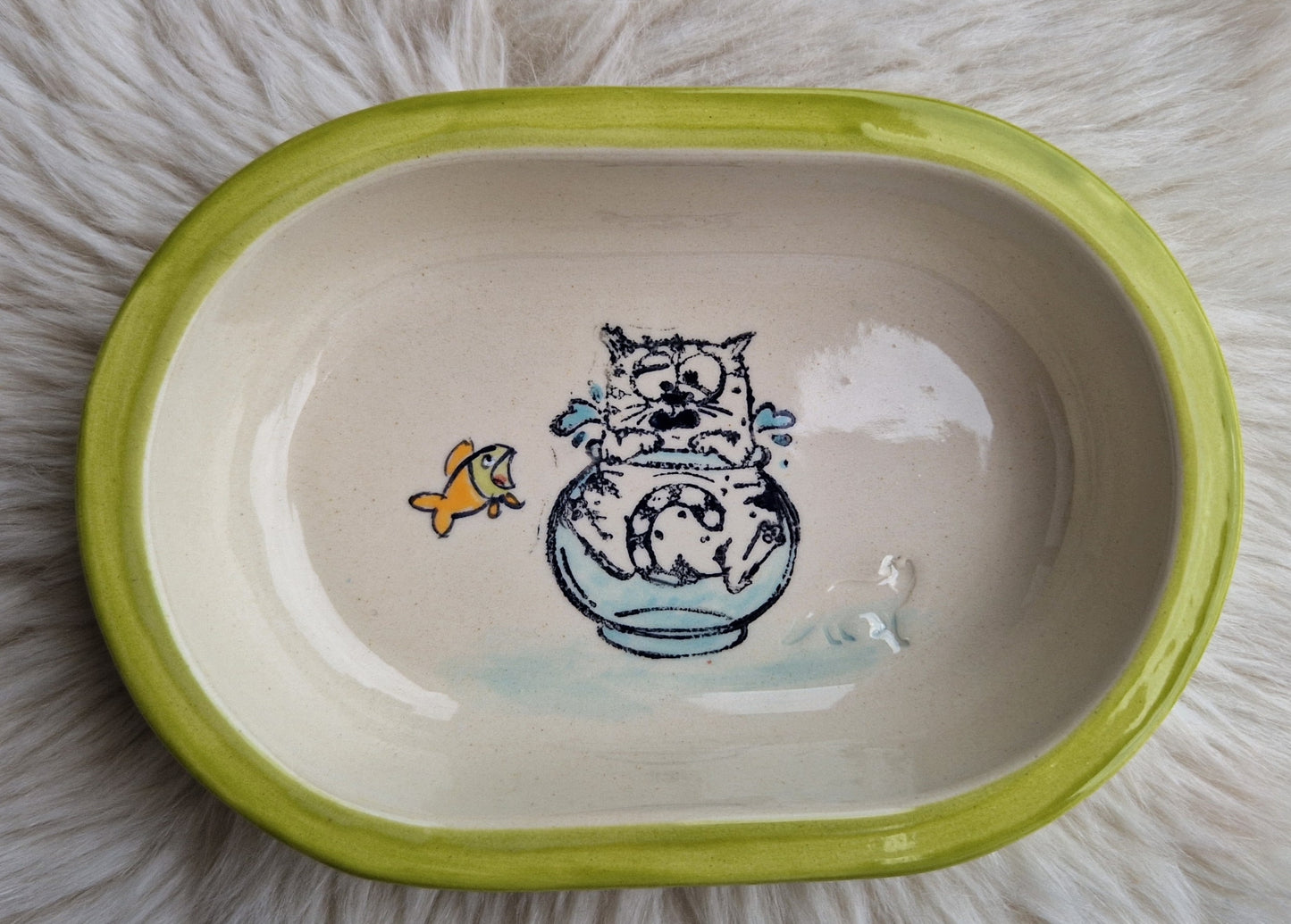 Keramik Schale für Surefeed mit Farbrand "Finn ist ins Fischglas geplumpst"