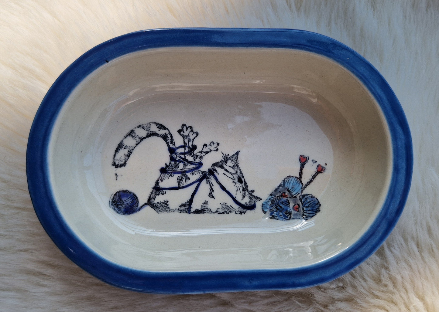 Keramik Schale für Surefeed mit Farbrand "Finn im Woll-Paradies"