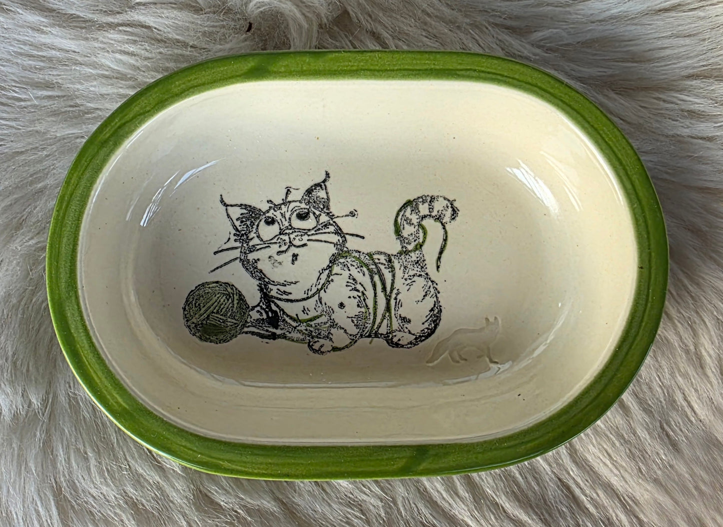 Keramik Schale für Surefeed mit Farbrand "Finn im Woll-Paradies"