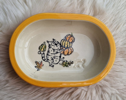 Keramik Schale für Surefeed mit Farbrand "Finn bei der Kürbisernte"