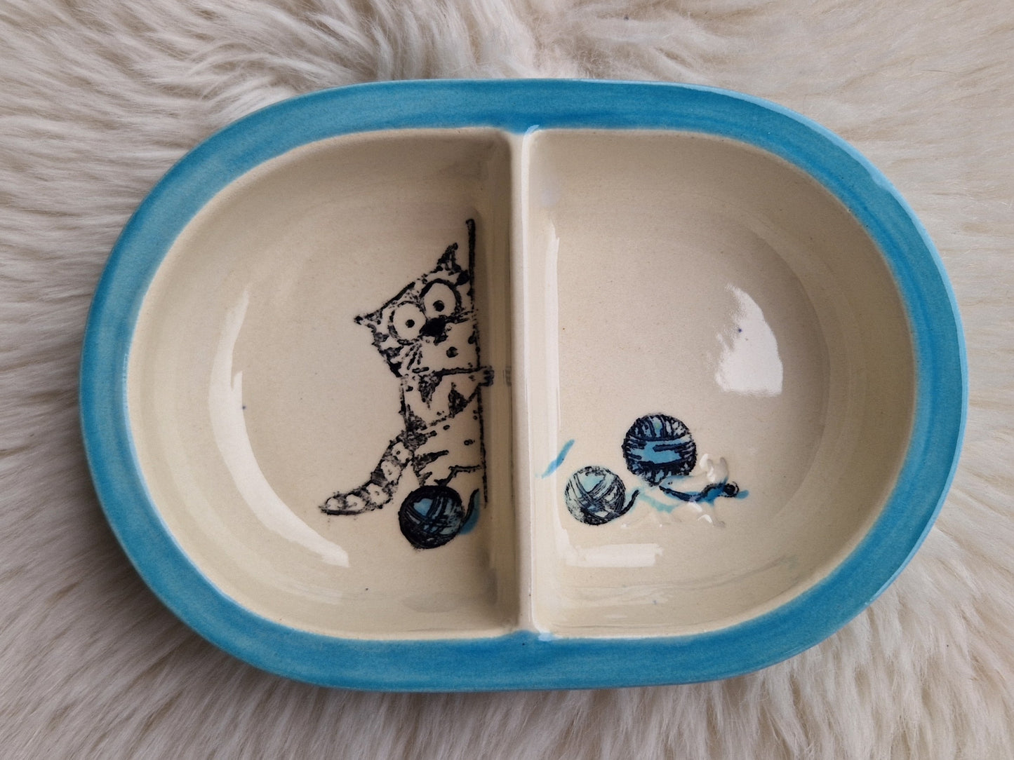 Keramik Schale für Surefeed mit Farbrand "Finn im Woll-Paradies" geteilte Ausführung