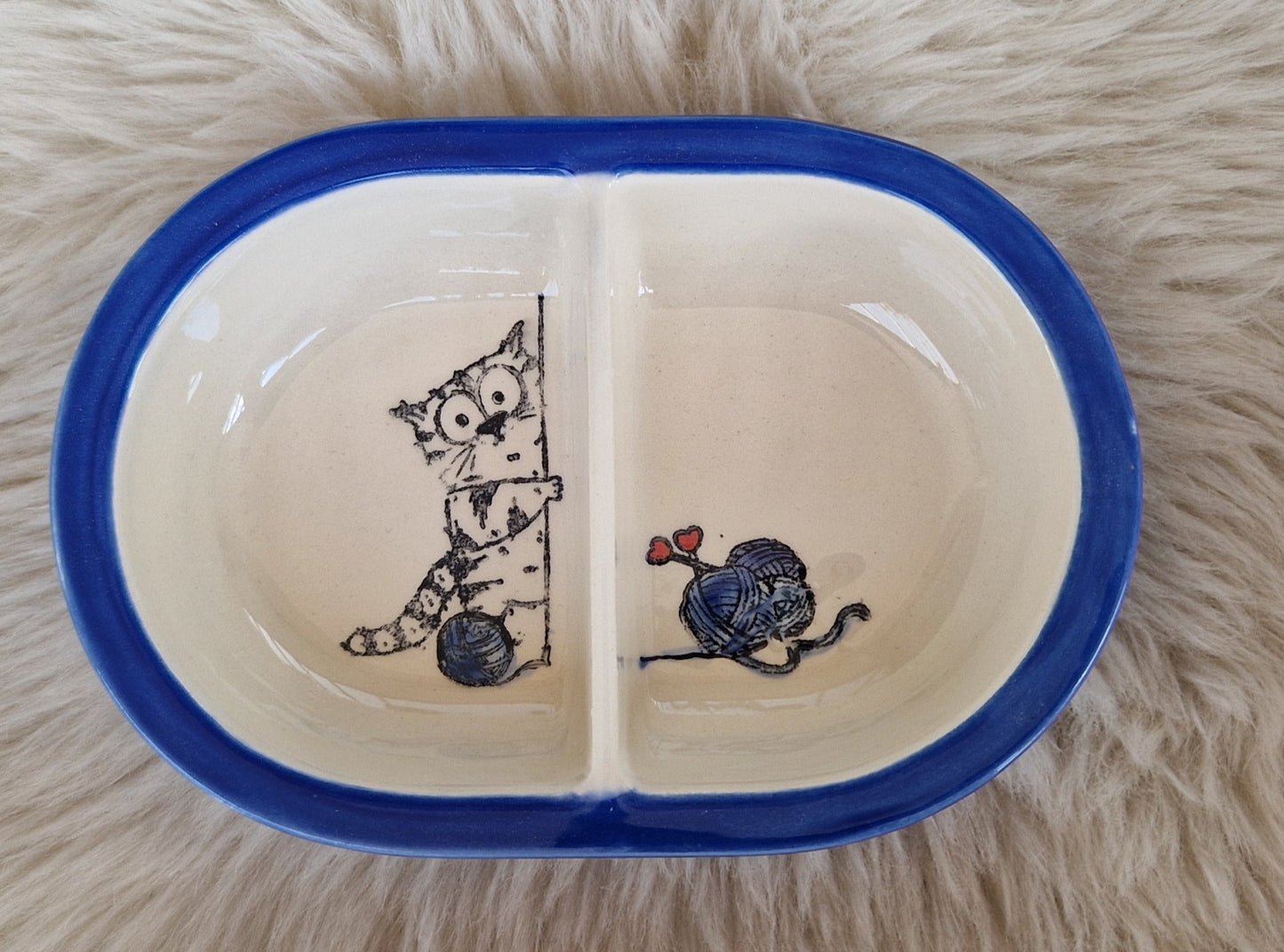 Keramik Schale für Surefeed mit Farbrand "Finn im Woll-Paradies" geteilte Ausführung