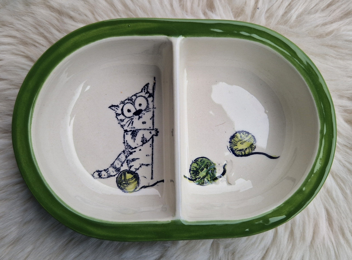 Keramik Schale für Surefeed mit Farbrand "Finn im Woll-Paradies" geteilte Ausführung