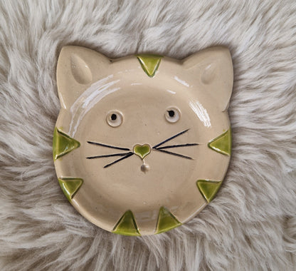 Katzenschleckteller in Katzenkopf-Form
