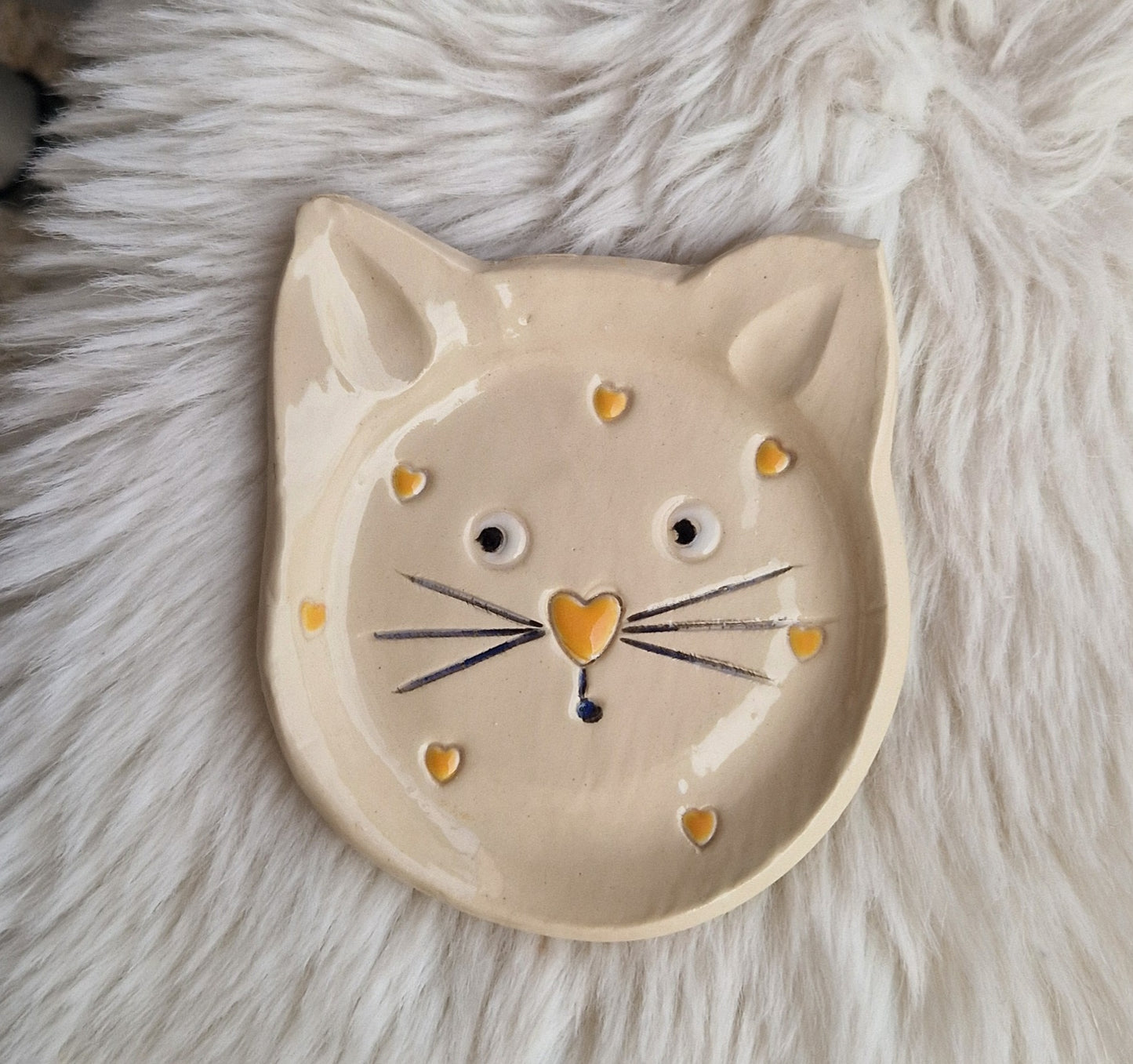 Katzenschleckteller in Katzenkopf-Form