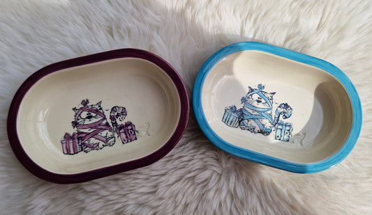 Keramik Schale für Surefeed mit Farbrand "Finn übt verpacken"