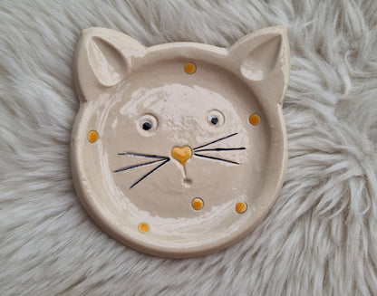 Katzenschleckteller in Katzenkopf-Form